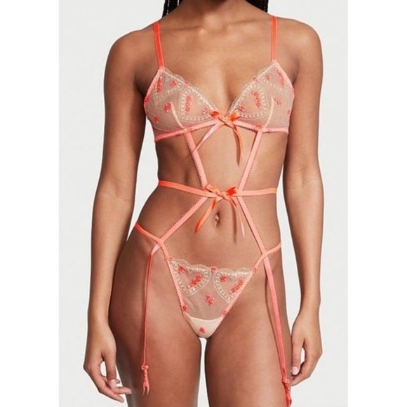 Victoria's Secret VERY SEXY Sweetheart Strappy Teddy Lingerie XL - Picture 3 of 6